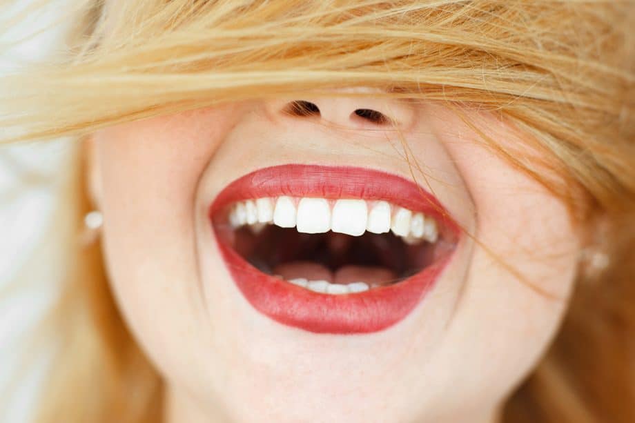 3 Options for Whitening Your Teeth