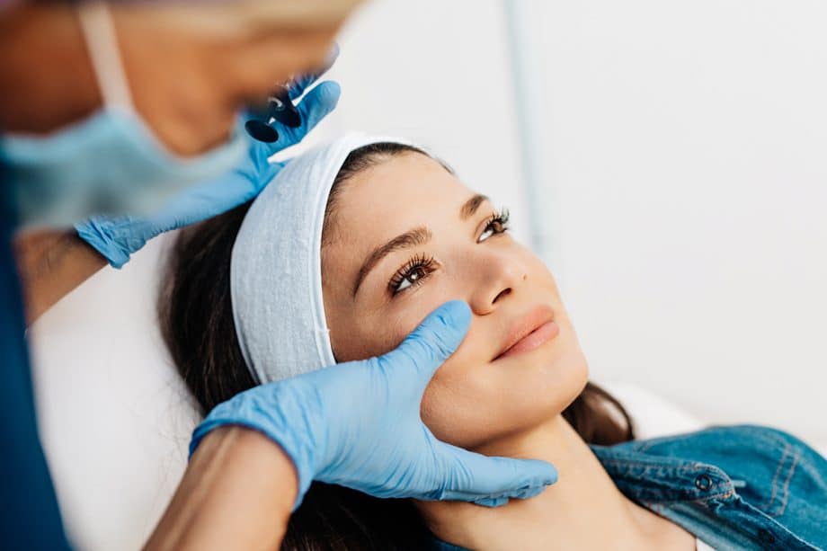 7 Signs You Might Need Full Mouth Reconstruction